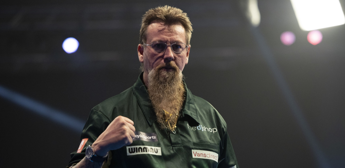 Simon Whitlock (Lawrence Lustig, PDC)