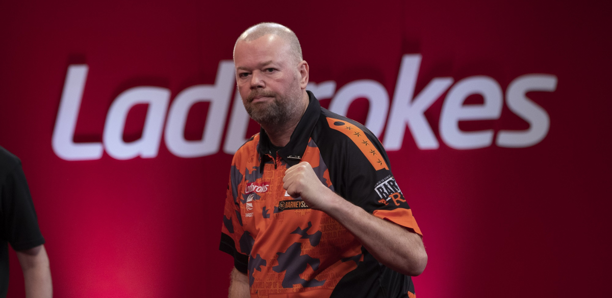 Raymond van Barneveld (Lawrence Lustig, PDC)