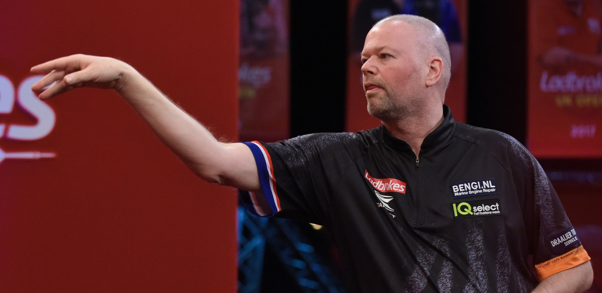 Raymond van Barneveld (Chris Dean, PDC)