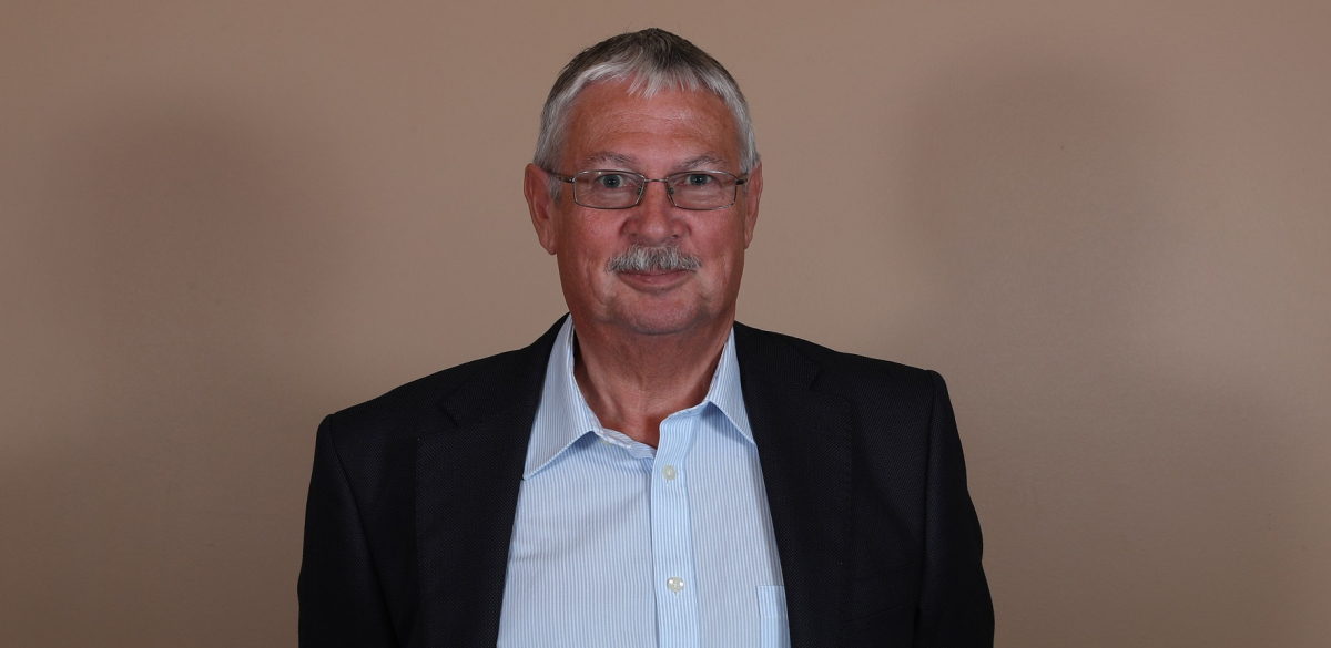 Bob Scott (Lawrence Lustig, PDC)