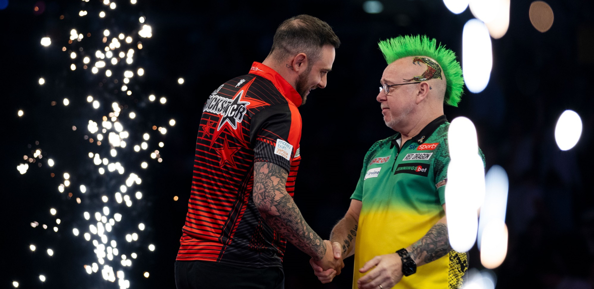 Joe Cullen and Peter Wright shake hands at The O2, London