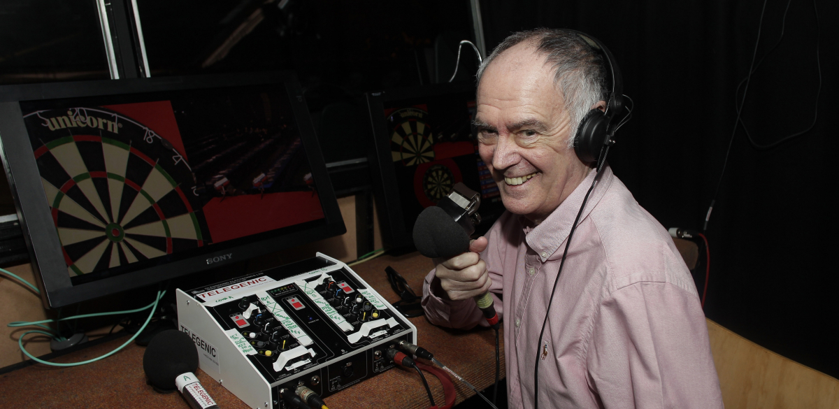 Sid Waddell pictured in the Sky Sports commentary box (PDC)