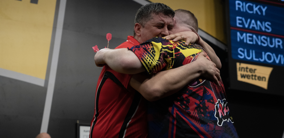 Mensur Suljovic, Ricky Evans