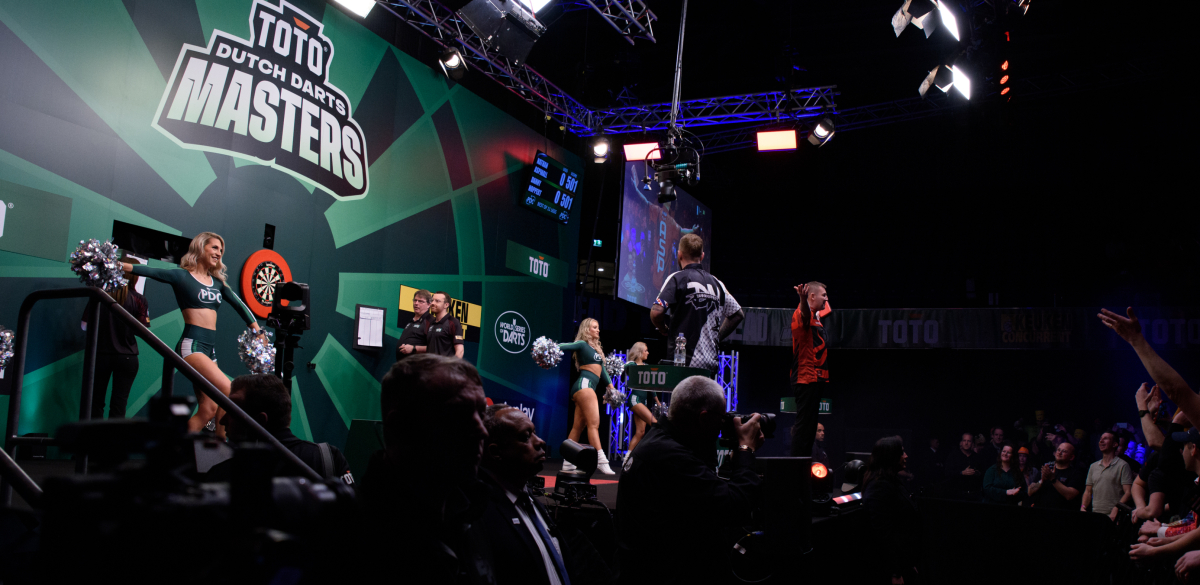 Dutch Darts Masters stage