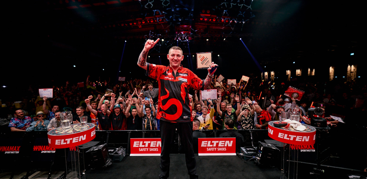 Nathan Aspinall (Felix Höfer/PDC Europe)