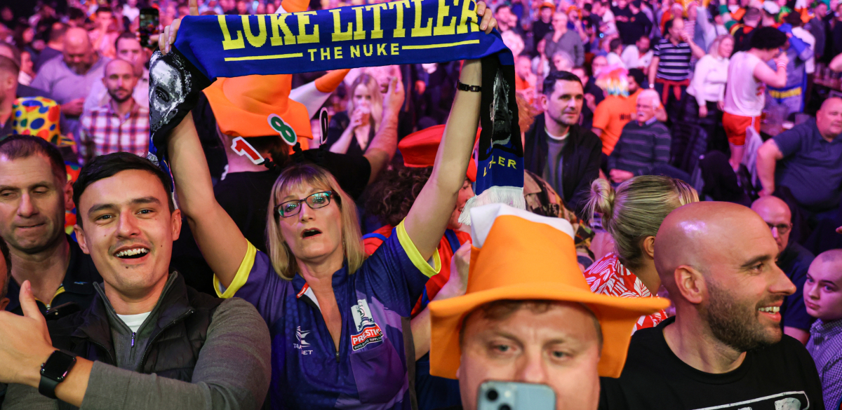 Grand Slam of Darts fans