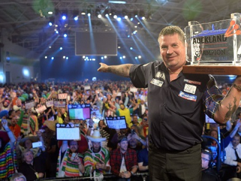 Gary Anderson - 2016 Auckland Darts Masters (Raghavan Venugopal, Photosport)