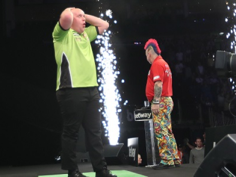 Michael van Gerwen - Betway Premier League (Lawrence Lustig, PDC)