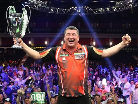 Mensur Suljovic - Unibet Champions League of Darts (Lawrence Lustig, PDC)