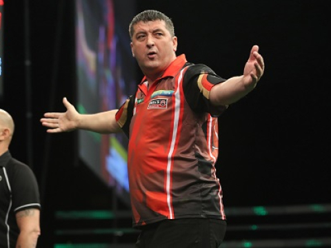 Mensur Suljovic - Unibet Champions League of Darts (Lawrence Lustig, PDC)