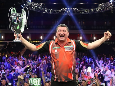 Mensur Suljovic - Unibet Champions League of Darts (Lawrence Lustig, PDC)