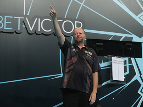 Raymond van Barneveld (Lawrence Lustig, PDC)