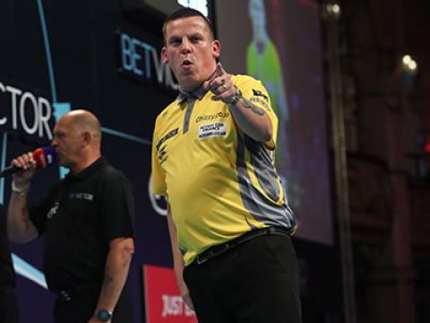 Dave Chisnall (Lawrence Lustig, PDC)