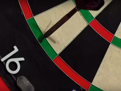 Dart in double 16 (PDC)