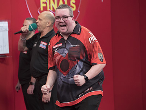 Stephen Bunting (Lawrence Lustig, PDC)