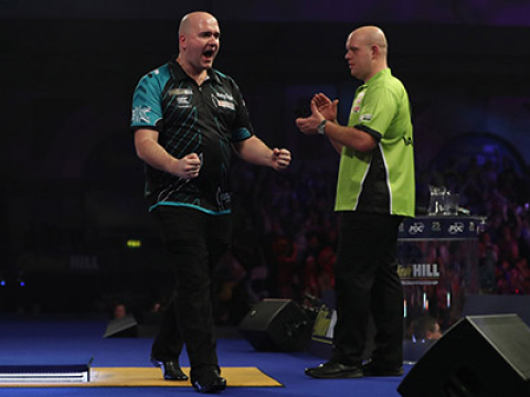 Rob Cross, Michael van Gerwen (Lawrence Lustig, PDC)