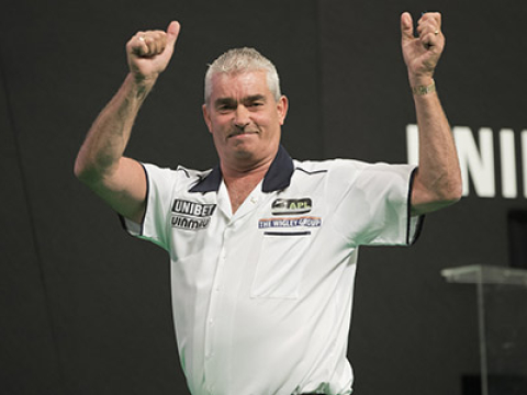 Steve Beaton (Lawrence Lustig, PDC)