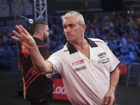 Steve Beaton (Lawrence Lustig, PDC)