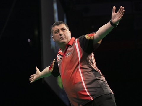 Mensur Suljovic (Lawrence Lustig, PDC)