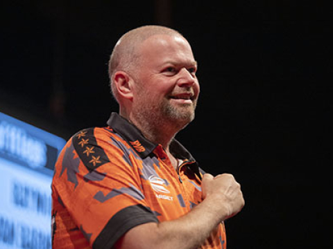 Raymond van Barneveld (Kais Bodensieck, PDC Europe)