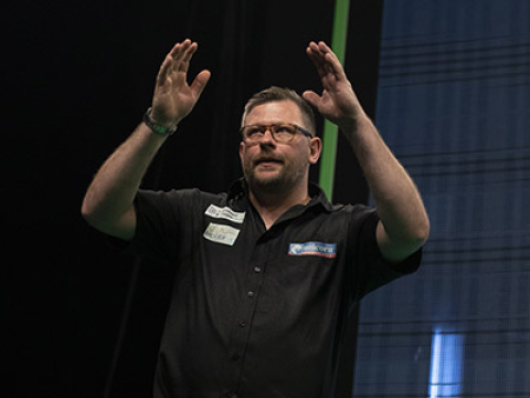 James Wade (Lawrence Lustig, PDC)