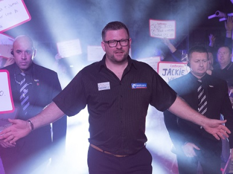 James Wade (Lawrence Lustig, PDC)