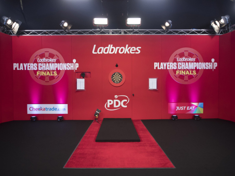 Players Championship Finals stage (Lawrence Lustig, PDC)
