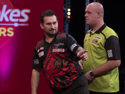 Jonny Clayton, Michael van Gerwen (Lawrence Lustig, PDC)