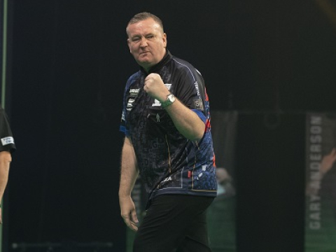 Glen Durrant - Unibet Premier League (Lawrence Lustig, PDC)