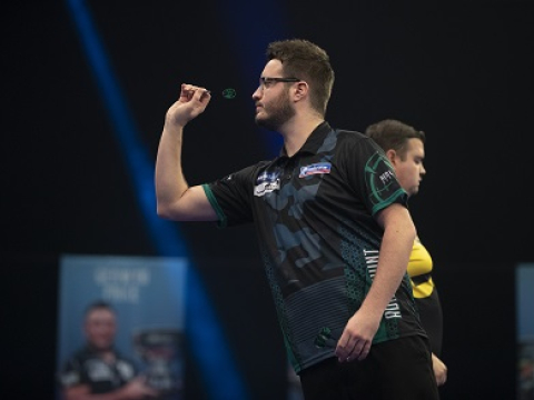 Adam Hunt (Lawrence Lustig, PDC)