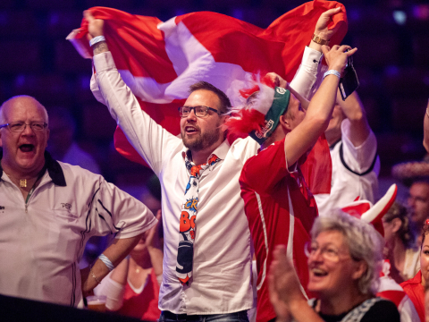 Denmark darts fans