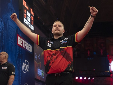 Dimitri Van den Bergh (Lawrence Lustig, PDC)