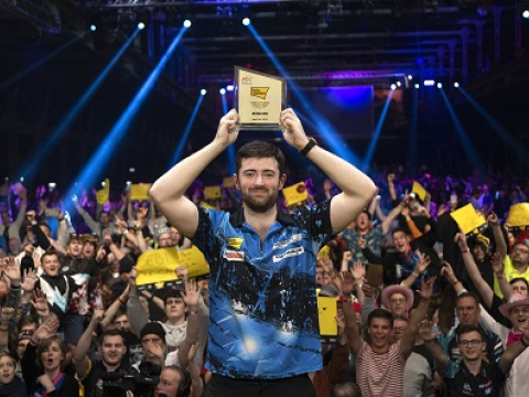 Luke Humphries (Kais Bodensieck, PDC Europe)