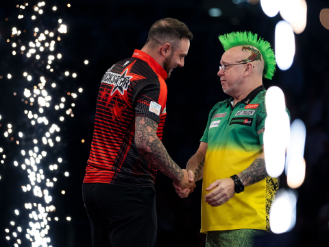 Joe Cullen and Peter Wright shake hands at The O2, London
