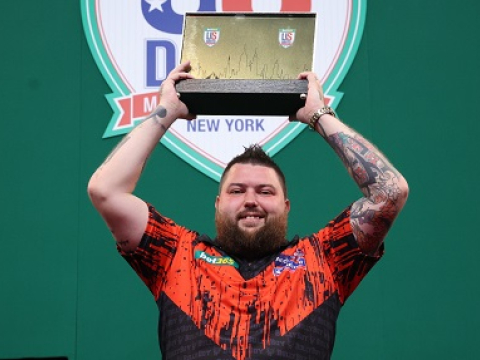 Michael Smith - bet365 US Darts Masters (Ed Mulholland)