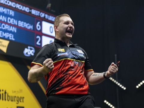 Dimitri Van den Bergh (Kais Bodensieck, PDC Europe)