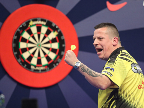 Dave Chisnall (Kieran Cleeves, PDC)