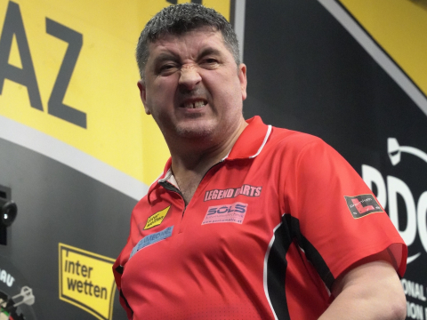 Mensur Suljovic (Jan Edegger/PDC Europe)