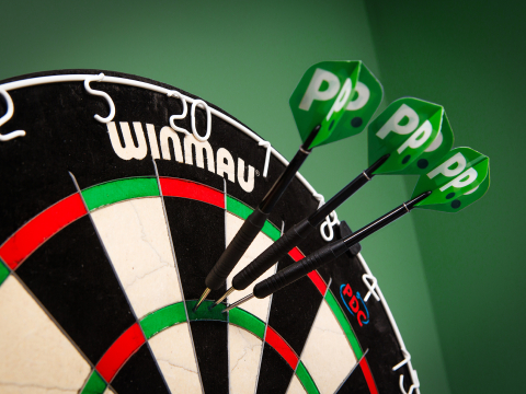 Paddy Power turns treble 20 green