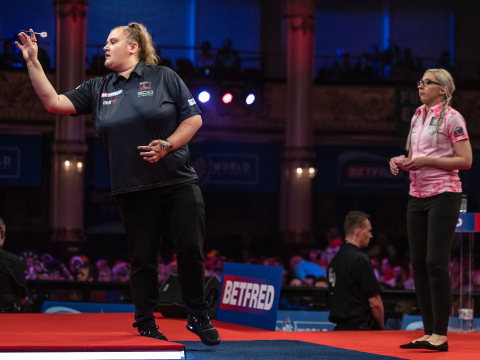 Beau Greaves & Fallon Sherrock (Mark Robinson/PDC)