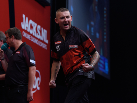 Nathan Aspinall (Kelly Deckers, PDC)
