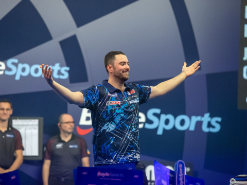 Luke Humphries (Simon O'Connor, PDC)