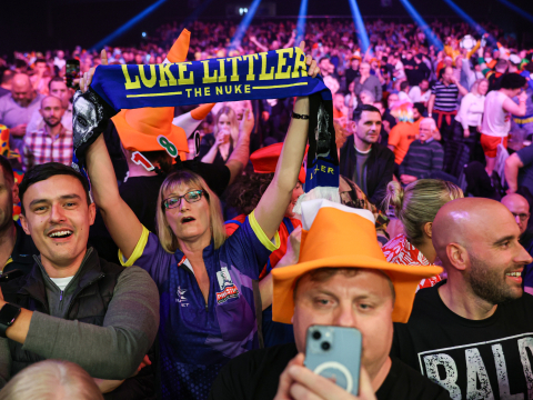 Grand Slam of Darts fans