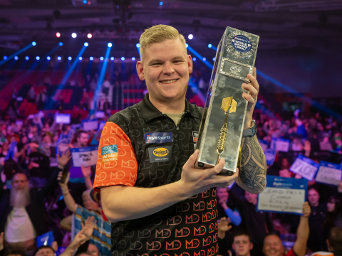 Mike De Decker (Simon O'Connor, PDC)