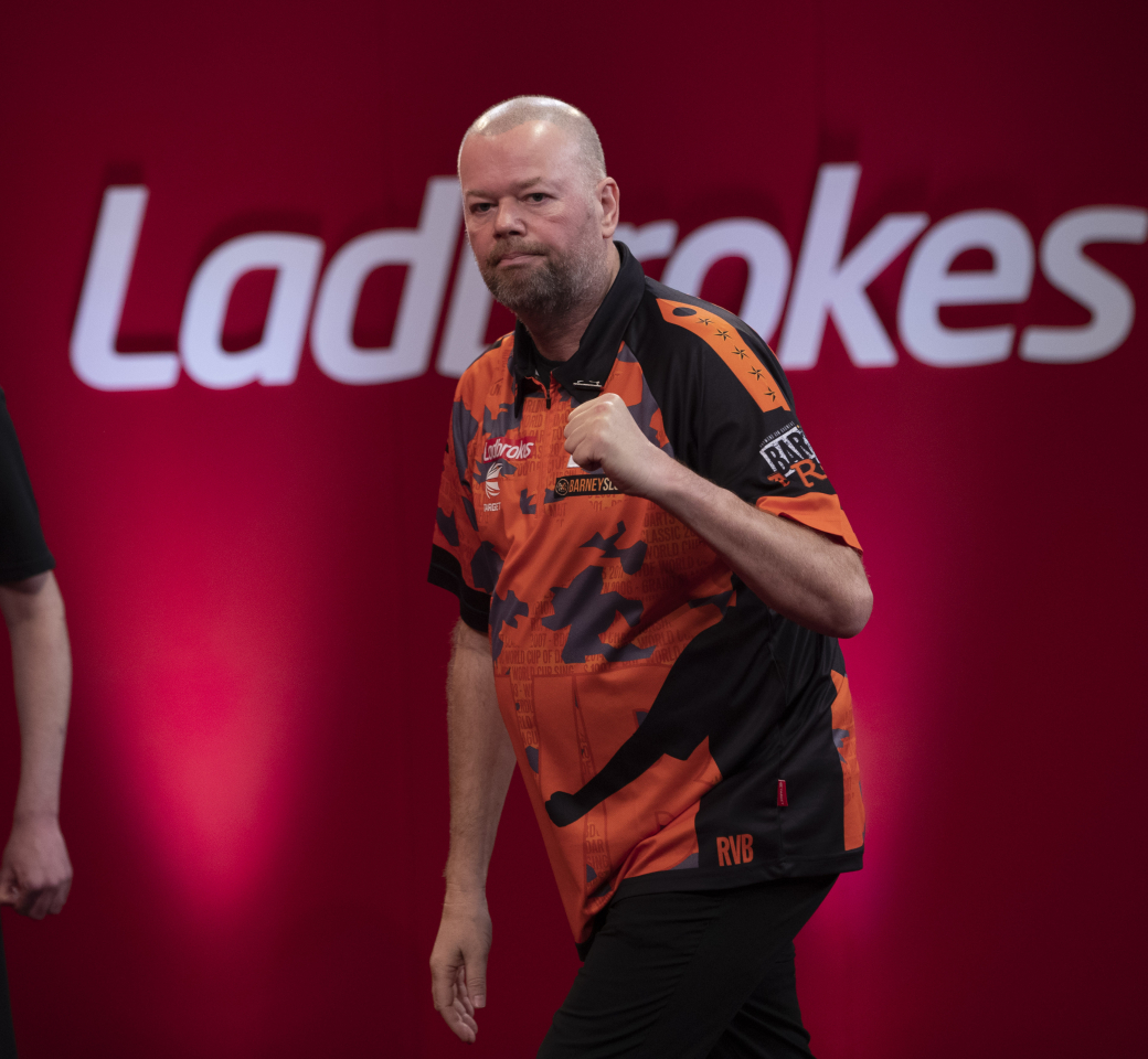 verdrievoudigen Jaar Jolly Raymond van Barneveld | PDC