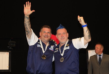 Gary Anderson & Peter Wright (Lawrence Lustig, PDC)