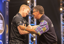 Nico Kurz, Gary Anderson (Kais Bodensieck, PDC Europe)