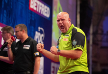 Van Gerwen celebrates at the Betfred World Matchplay (PDC)