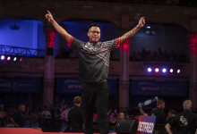 Rodriguez celebrates his victory over Clayton (Taylor Lanning/PDC)